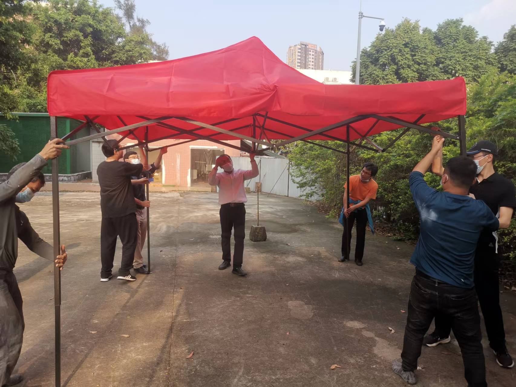 用爱心和温暖筑起倔强防线—— 第六党支部第二幼组疫情防控在行动